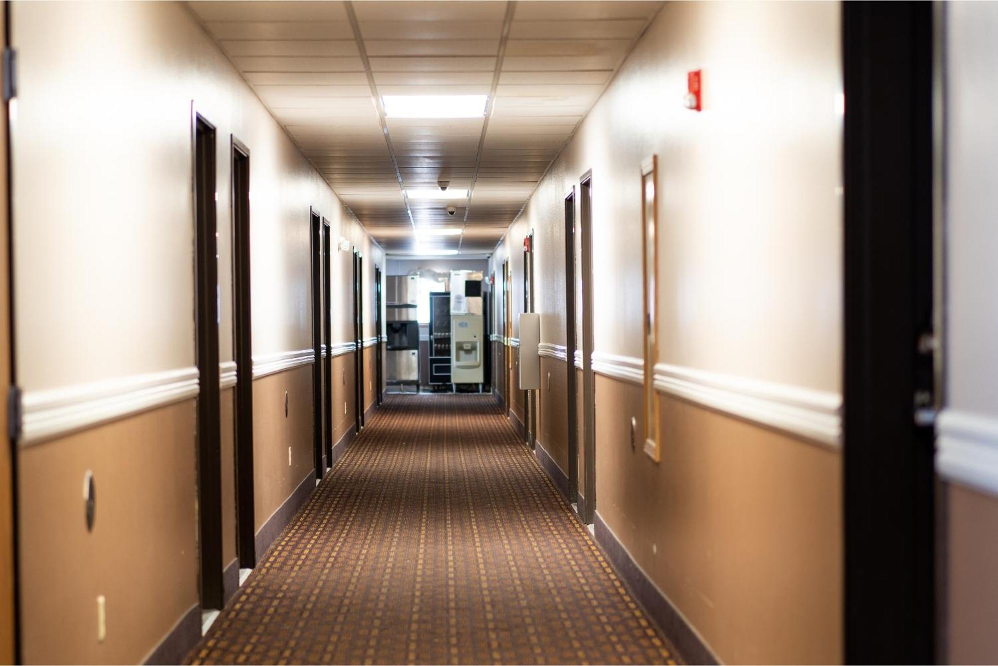 Coratel Inn & Suites By Jasper New Richmond Extérieur photo